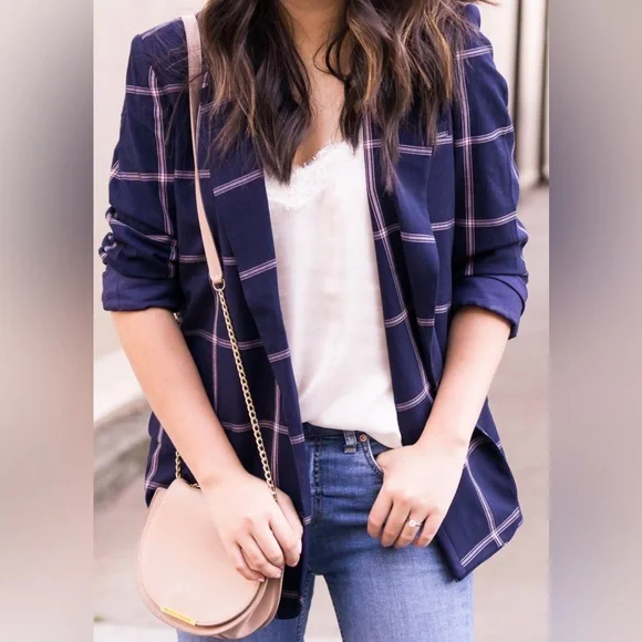 Women's Leith Navy w/ Light Pink Plaid oversized blazer - Picture 2 of 6